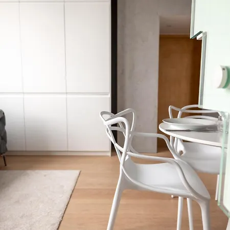 2ndhomes Stunning Penthouse With Great Location In Kamppi